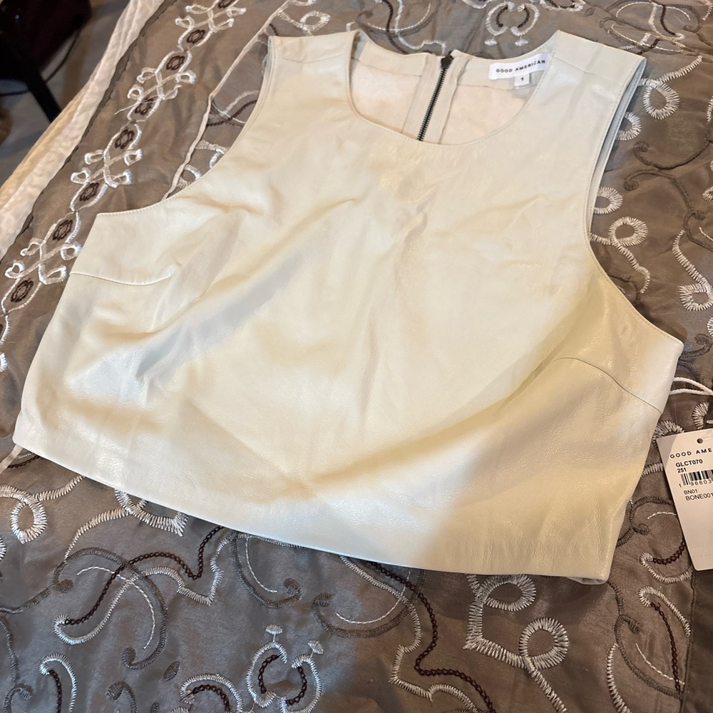 Good American Women's Off-White Leather look crop top